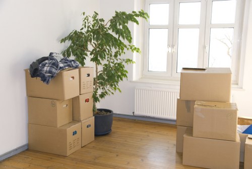 Local moving service handling access and parking challenges for Earlscourt businesses