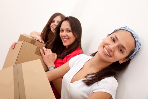 Efficient moving support for residents and businesses in Earlscourt