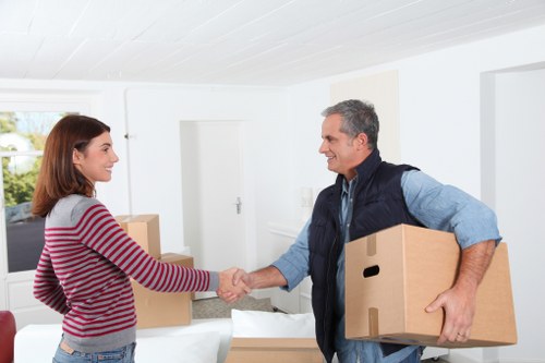 Preparation and packing for a moving van in Earlscourt